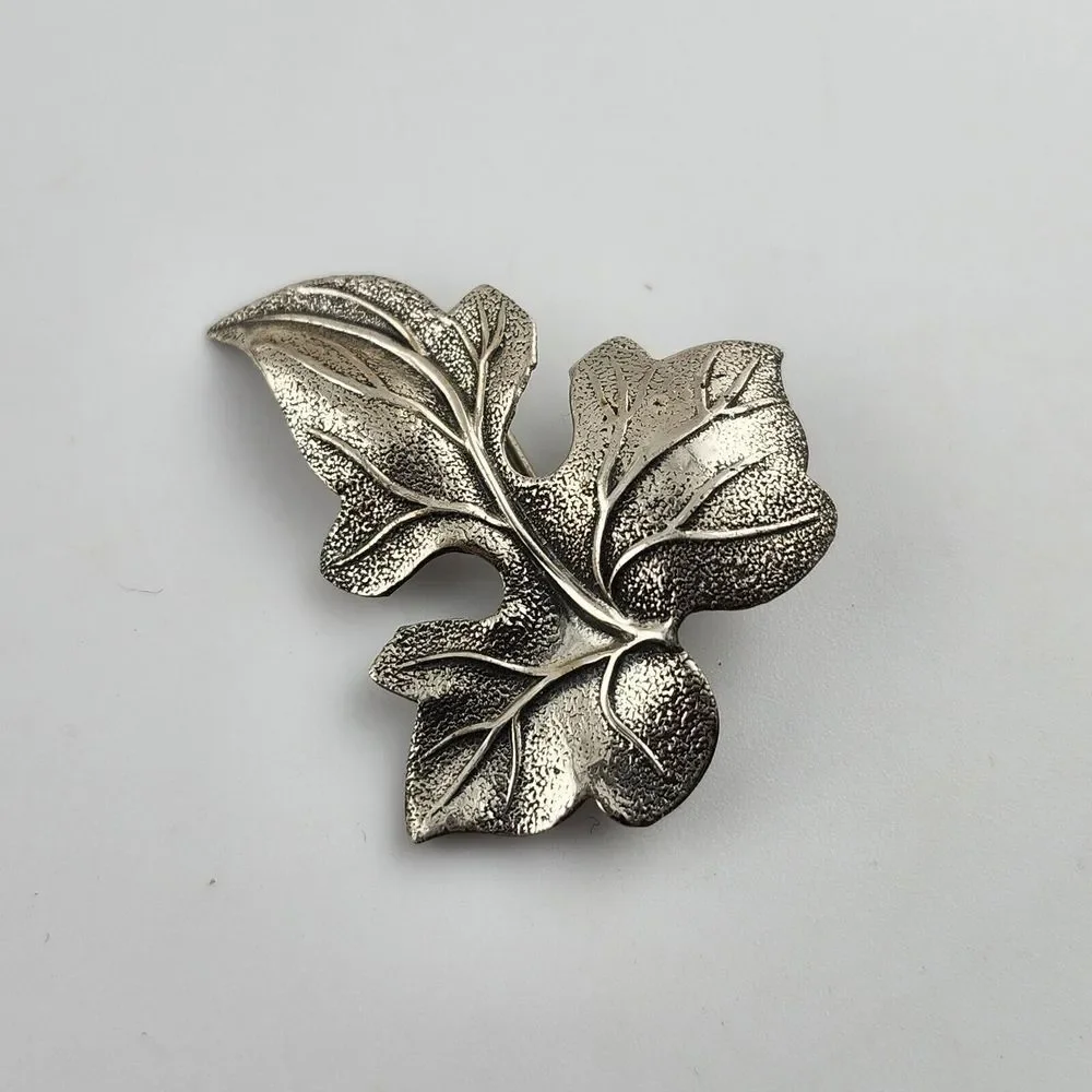 Vintage Sterling Leaf Brooch 925‎